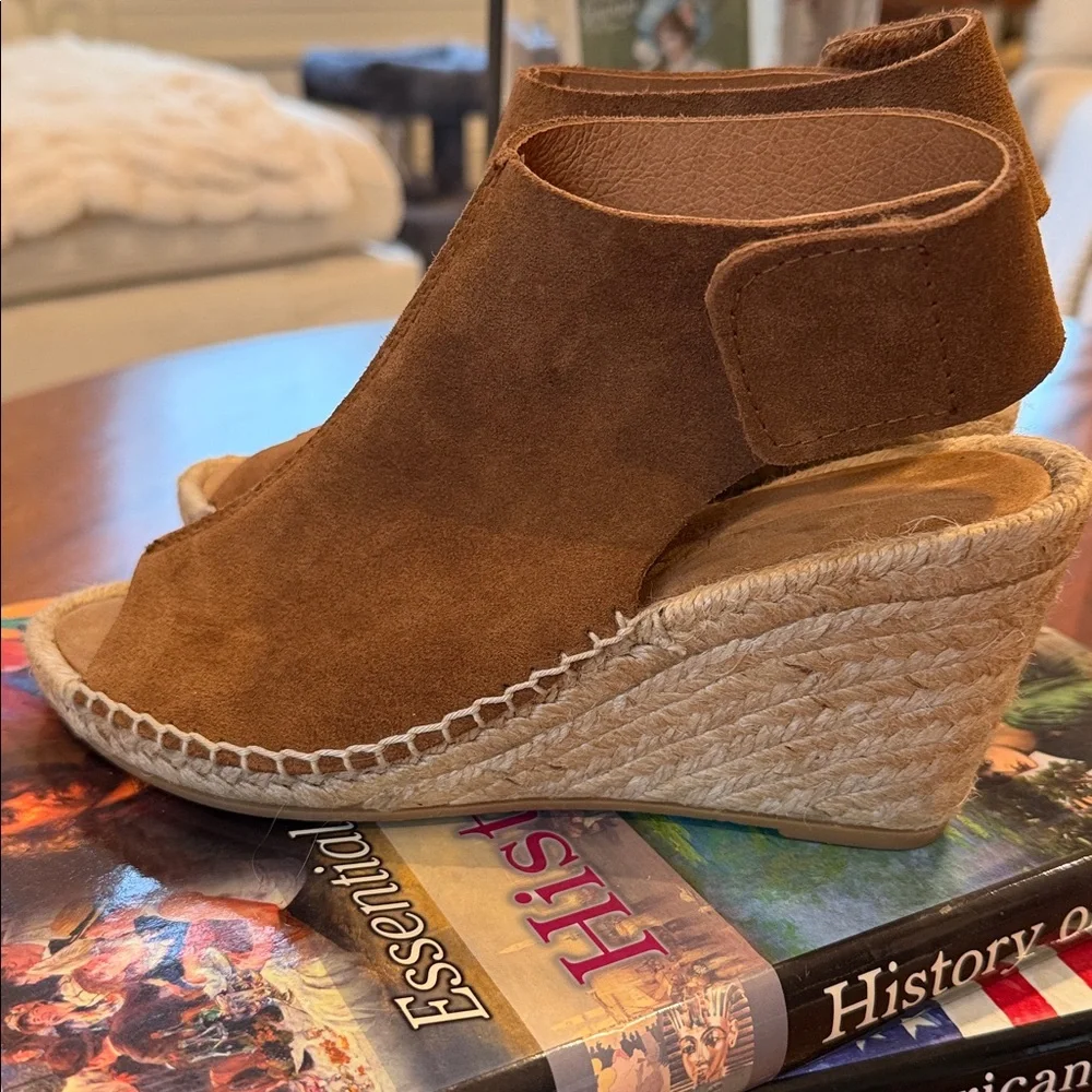 Maypol Suede Espadrille Wedges from Anthropologie. Size 6